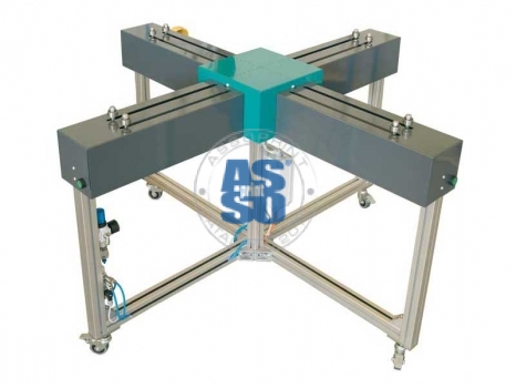 AUTOMATIC CENTRING TABLE FOR FILMS